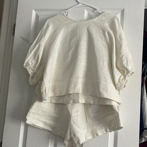 House of Harlow 1960 2pc Set top and shorts Linen Blend